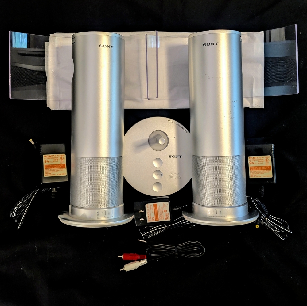 Sony SRS-RF90R Wireless Speakers w/ Transmitter & Power Adapters